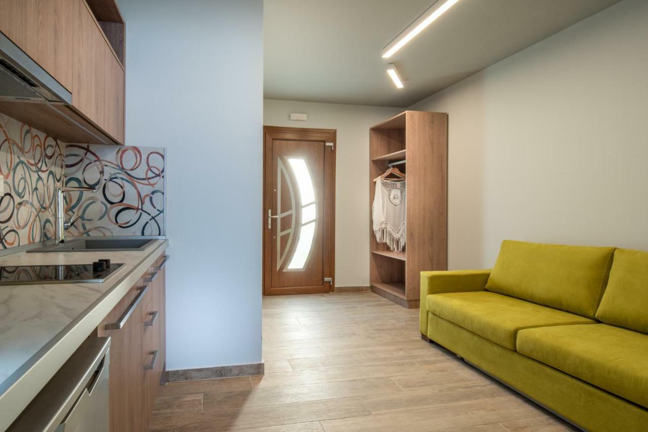 Stavros Compass Hotel Сарти Екстериор снимка