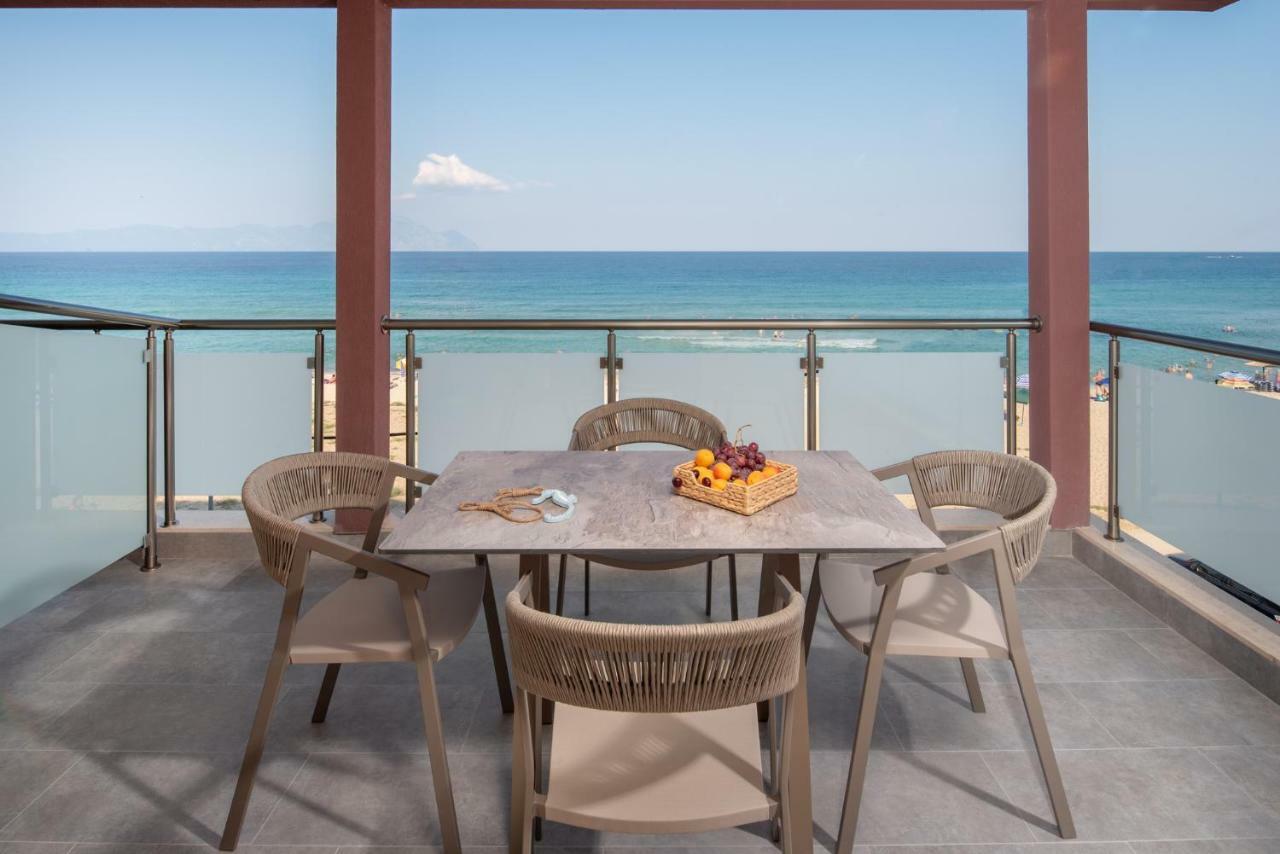 Stavros Compass Hotel Сарти Екстериор снимка