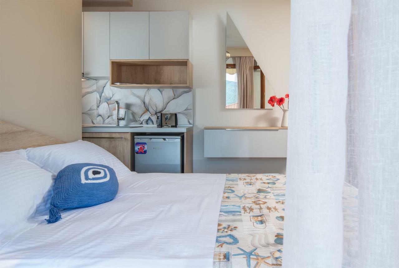 Stavros Compass Hotel Сарти Екстериор снимка
