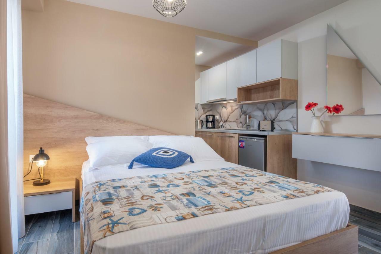 Stavros Compass Hotel Сарти Екстериор снимка