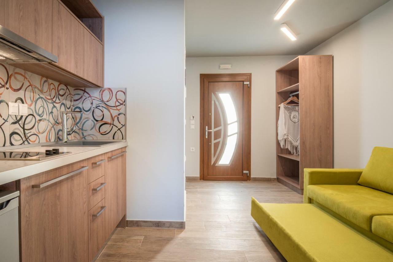 Stavros Compass Hotel Сарти Екстериор снимка