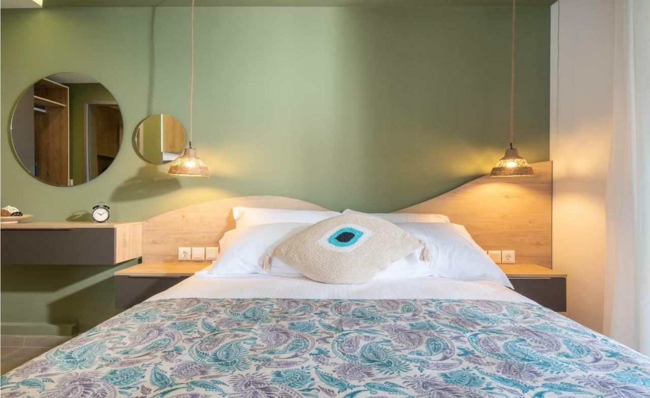 Stavros Compass Hotel Сарти Екстериор снимка